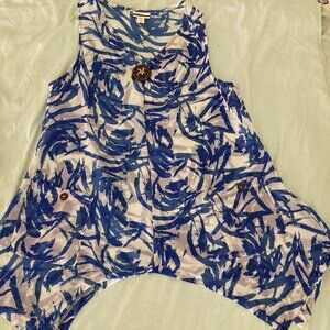 Shark bite tunic with pockets